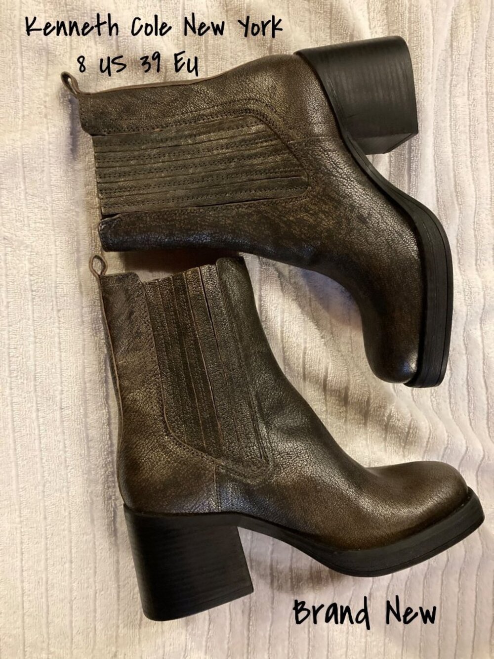 Kenneth Cole New York Women's Chelsea Boot - Size 8 US | 39 EU - Brand New